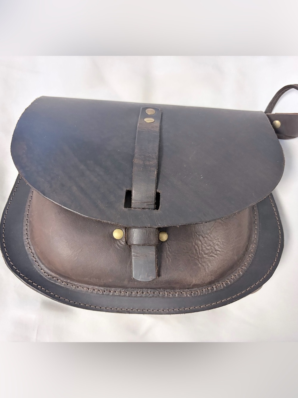 Classic Men's Leather Saddle Bag in Dark Brown
